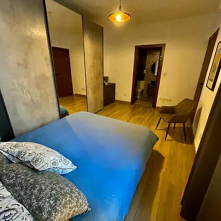 منزل للإقامة Airport Bedroom With Your Own Private Bathroom Self Check In And Self Check Out Air-condition Included *