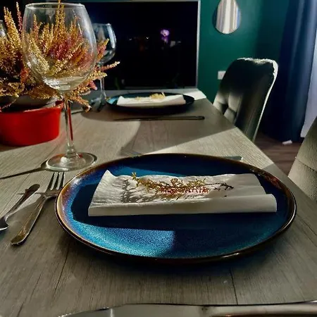 Airport Bedroom With Your Own Private Bathroom Self Check In And Self Check Out Air-condition Included Mqabba